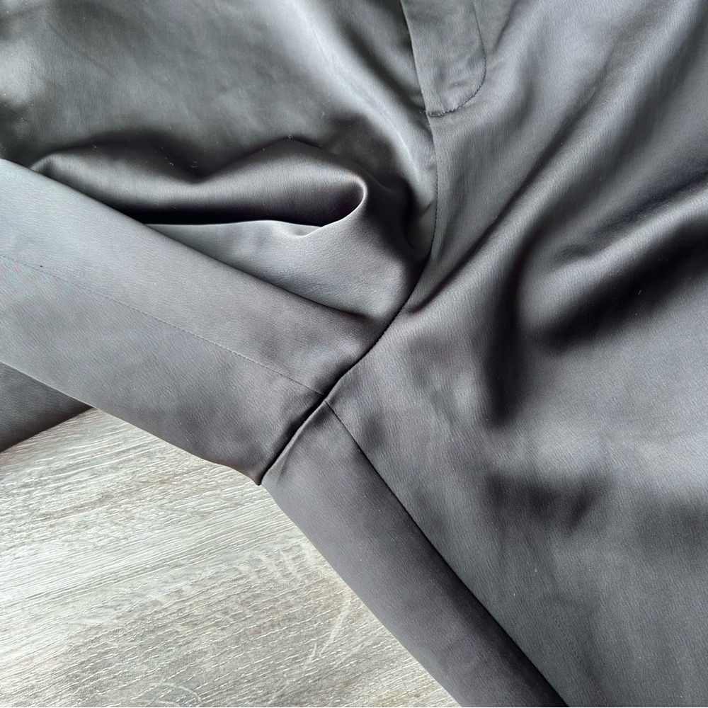 Uniqlo Satin Relaxed Straight Pants in Black - Picture 5 of 13